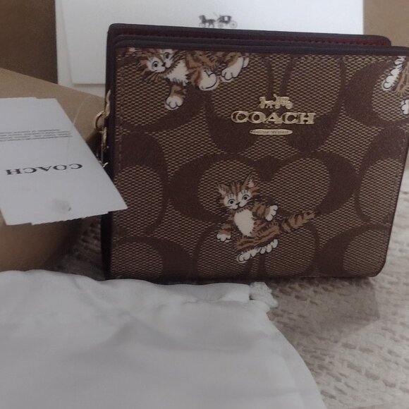 NWT Coach Dancing kitten print snap wallet in khaki CC922 💞 - Picture 3 of 4
